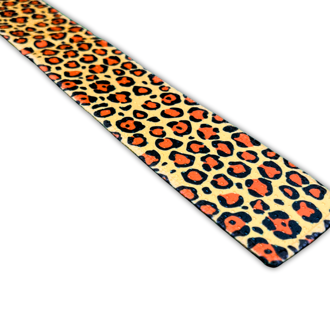 CHEETAH TAIL STREAMER TOWEL